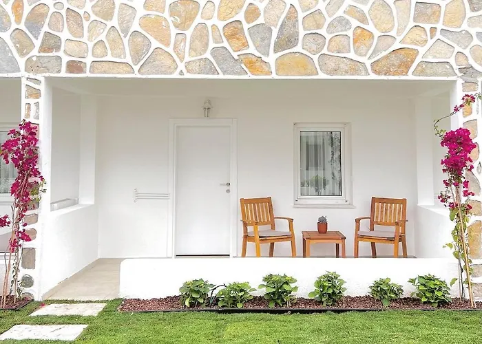 Lavinya Otel Golturkbuku