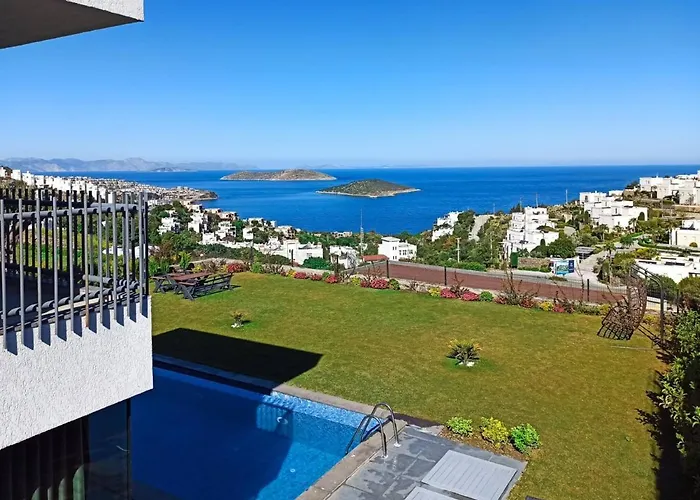 3 Bedroom Villa With Great View Close To Yalikavak Marina