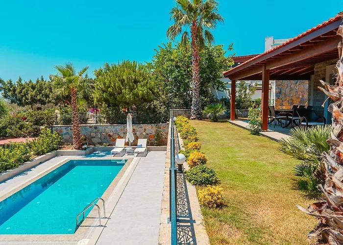 Pet friendly Excellent 3Br Villa With Private Pool GüMüŞLüK Bodrum