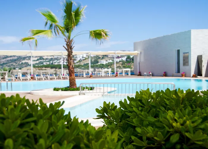 Yalikavak 4 Star Hotels near Kudur Halk Plaji