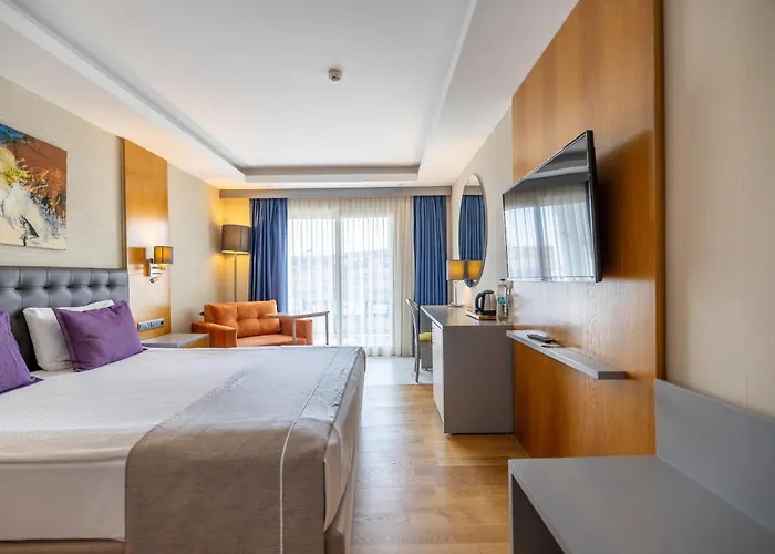Bodrum 4 Star Hotels near Mausoleum at Halicarnassus